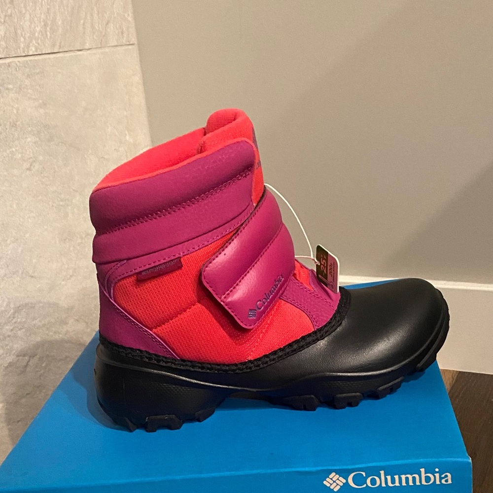 Columbia Youth 4 winter boots